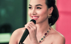 Khi "chân dài" dấn thân nghề báo