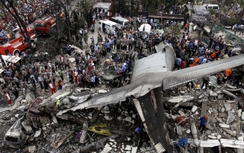 Nhập nhèm máy bay quân sự chở thường dân kiếm tiền