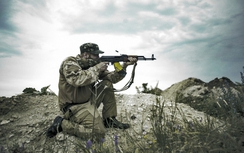 Ukraine lại rền vang tiếng súng