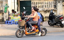 Xe máy điện sẽ phải nộp phí đăng ký và cấp biển từ 1/7/2016