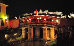 Đến Hội An xem lễ hội ánh sáng dịp Tết