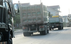 Một tháng, xử lý trên 100 xe tải cơi thùng chở quá tải