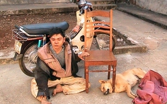 Bị truy bắt, “cẩu tặc” dùng bột ớt tấn công cảnh sát