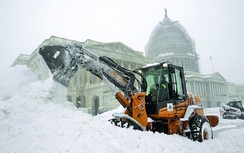Bão tuyết kỷ lục khiến nước Mỹ tê liệt