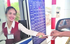 Cao tốc Nội Bài -Lào Cai: Nụ cười thu phí, mát lòng lái xe