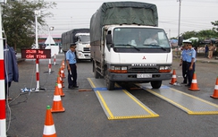 Bình Định: Làm rõ vụ 2 xe tải “lọt” bất thường qua trạm cân