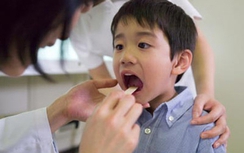 Lưu ý chăm trẻ khi thời tiết thất thường