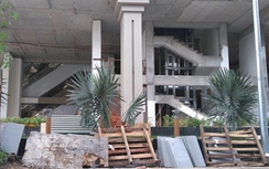 Vận động các hộ dân ra khỏi chung cư Bảy Hiền Tower