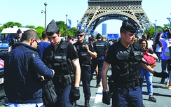 Phấp phỏng tác nghiệp EURO 2016 thời khủng bố