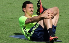 Ibrahimovic ra mắt M.U ở quê nhà