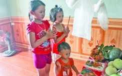 Mắt cay thương 3 trẻ mồ côi sau TNGT