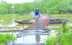 Ẩn họa rình rập ở cầu phao từng gây chết người