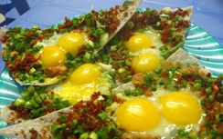 Bánh tráng kẹp lọt Top món ăn đường phố hấp dẫn nhất Đà Nẵng