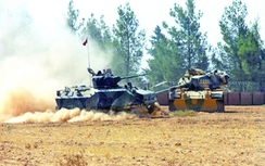 Đưa xe tăng vượt biên giới Syria, Thổ Nhĩ Kỳ toan tính gì?