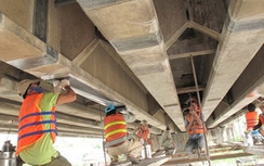 Tăng năng lực cầu yếu bằng tấm sợi FRP