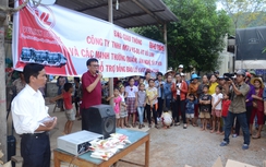 Cùng bạn đọc hỗ trợ đồng bào miền Trung