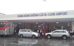 Nhiều chuyến bay bị chậm, huỷ vì thời tiết xấu