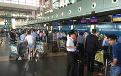 Hơn 11.500 khách bay Vietnam Airlines bị ảnh hưởng bởi bão số 10