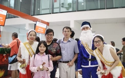 Hàng không tưng bừng chào Giáng sinh