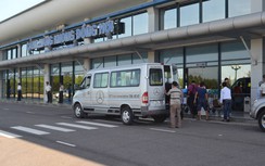 Đóng cửa đánh cầu lông, sân bay Đồng Hới bị phạt nặng