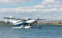 Thuỷ phi cơ của Hải Âu gặp trục trặc, không thu được càng