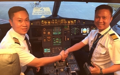 Nghe thầy giáo của các cơ trưởng kể chuyện dạy bay