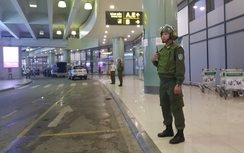 Khách lại đánh tiếp viên hàng không trên tàu bay