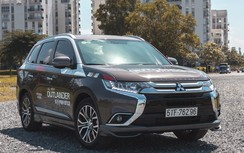 Sau Honda CR-V đến lượt Mitsubishi Outlander giảm giá tới 220 triệu