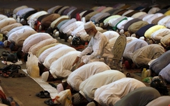 Tại sao trước khi xuống tay thảm sát, IS thường hô "Allahu Akbar"?