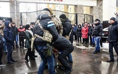 Đặc nhiệm Ukraine bất ngờ đột kích khu dân cư người Việt