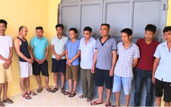 Đột kích sới bạc, thu giữ hàng trăm triệu đồng