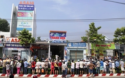 Nổ bình gas máy lạnh, 3 người thương vong