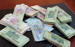 Cụ ông 70 tuổi bị người tình đồng giới tống tiền