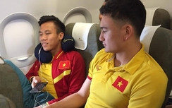 Máy bay chao đảo, ĐTVN "hết hồn"