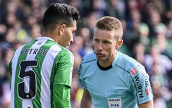 Trọng tài thừa nhận khiến Barca mất oan bàn thắng, đánh rơi La Liga