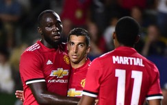 Lukaku lập kỷ lục, M.U kéo dài mạch thắng