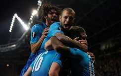 Arsenal thắng như đi dạo trong cơn "mưa gôn" ở Europa League