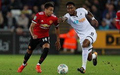 MU ung dung; Arsenal, Man City chật vật đi tiếp tại Cúp Liên đoàn