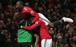 MU vất vả giành 3 điểm trước tân binh nhờ bàn thắng "rùa"