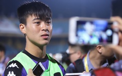 Duy Mạnh phản ứng bất ngờ khi bị Tăng Tiến phạm lỗi thô bạo