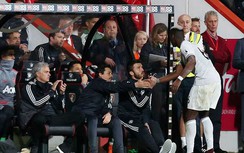 MU lập kỷ lục thời hậu Sir Alex Ferguson, Pogba cạch mặt Mourinho