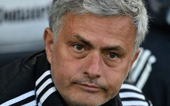 Mourinho thoát án tù ngoạn mục, Sir Alex nói lời đầu tiên bất ngờ