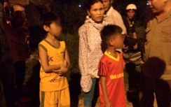 Bắt quả tang 2 thiếu niên ném đá xe khách