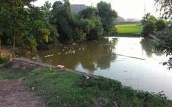 Theo bà ra bờ ao, 3 chị em chết đuối