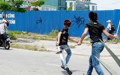 Vô cớ chém 2 người nhập viện, 7 đối tượng bị bắt