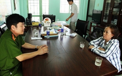 Tin mới vụ công an đánh phụ nữ vì nghĩ là... gái mại dâm