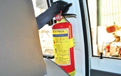 Ô tô phải có bình chữa cháy: Người trong cuộc nói gì?
