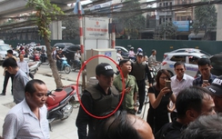 Thực hư vụ ngân hàng thuê "biệt đội S.W.A.T" vây nhà dân