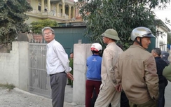 Con trai về nhà hoảng hồn phát hiện mẹ nuôi đã tử vong