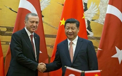 Thổ mở biên giới với Iraq, TQ tuyên bố mới về Syria